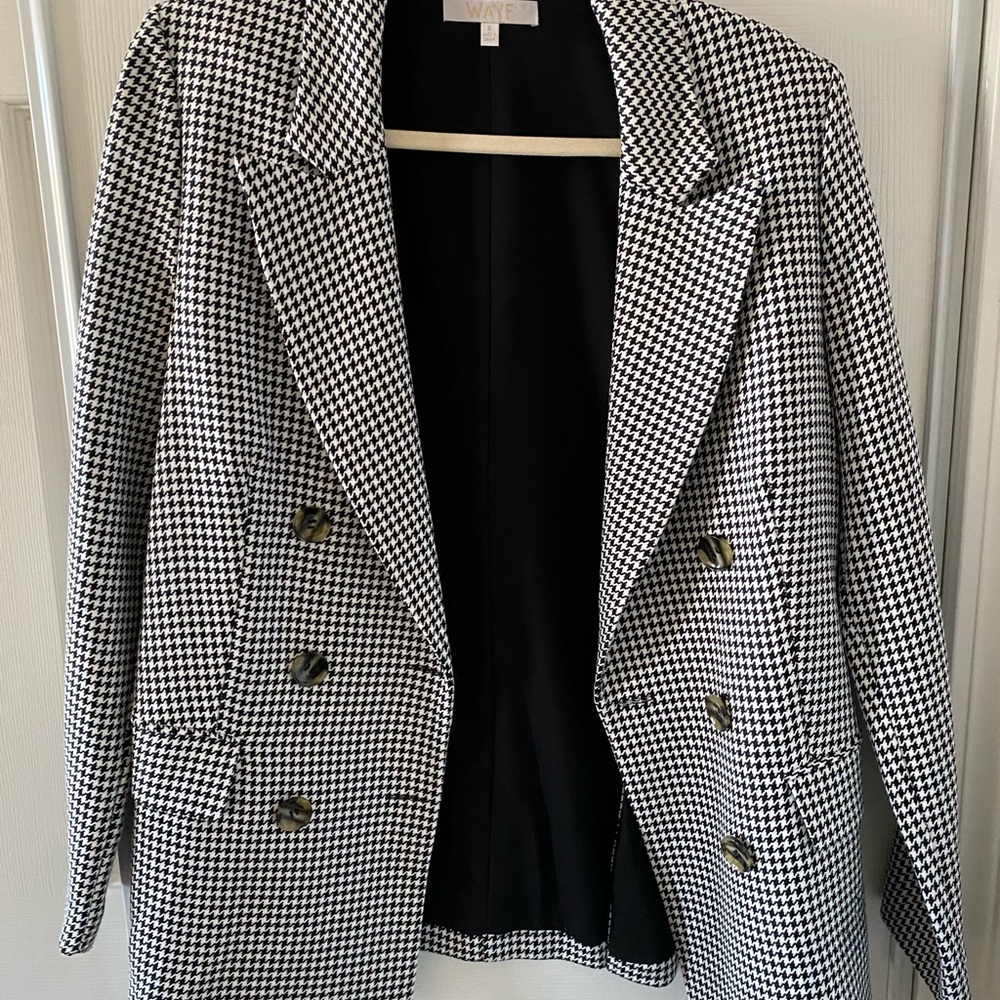 Wayf Black and White Houndstooth Blazer